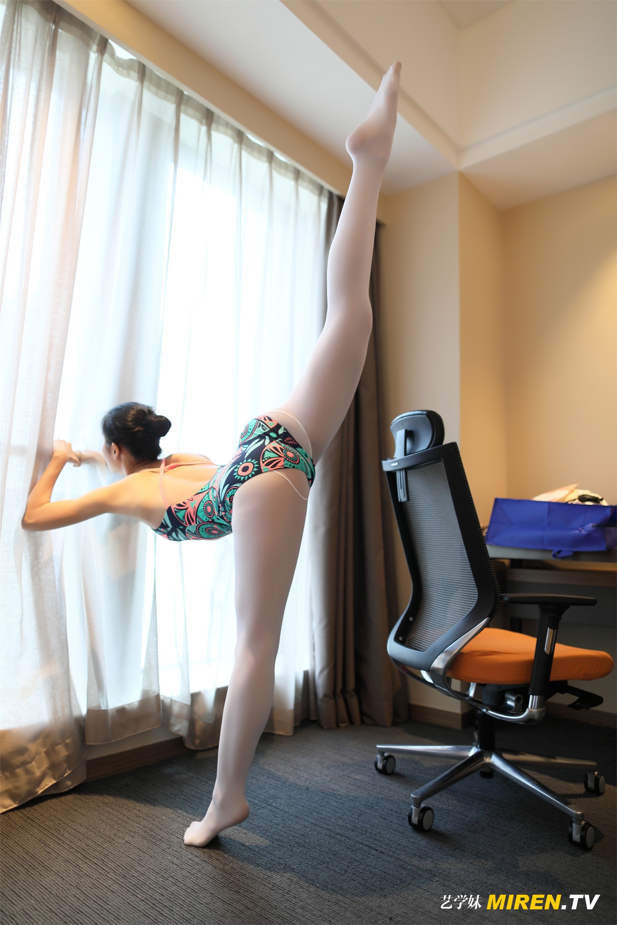 ROSI艺学妹 2020.01.04 NO.038